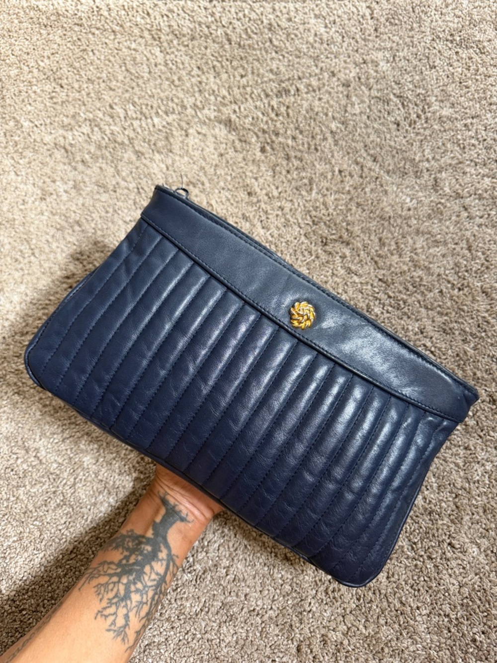 Vintage Amanda Smith Leather Clutch - Picture 4 of 17